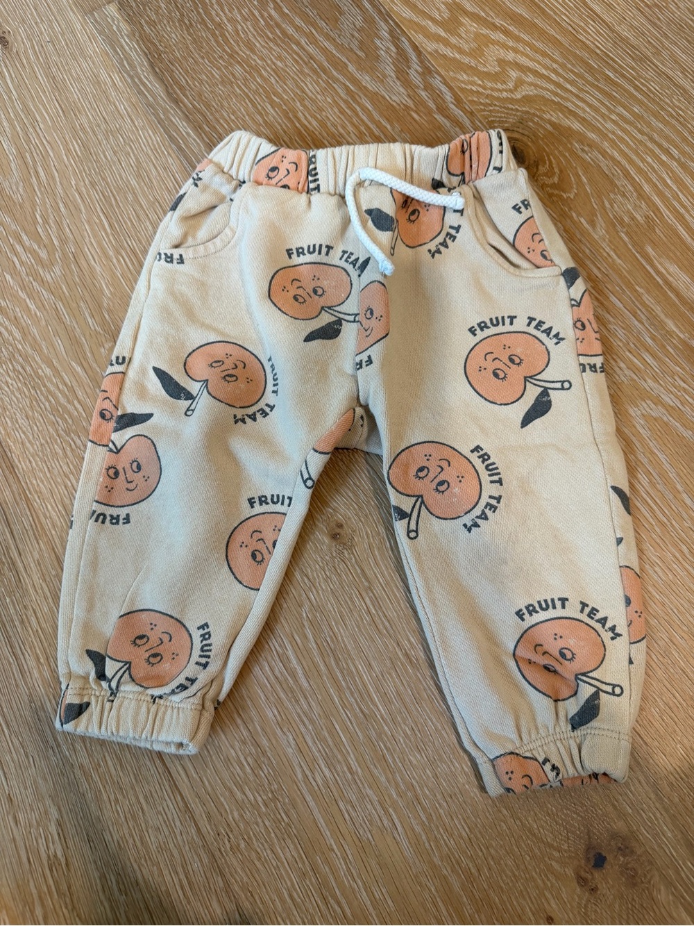 Zara • Graphic Sweatpants